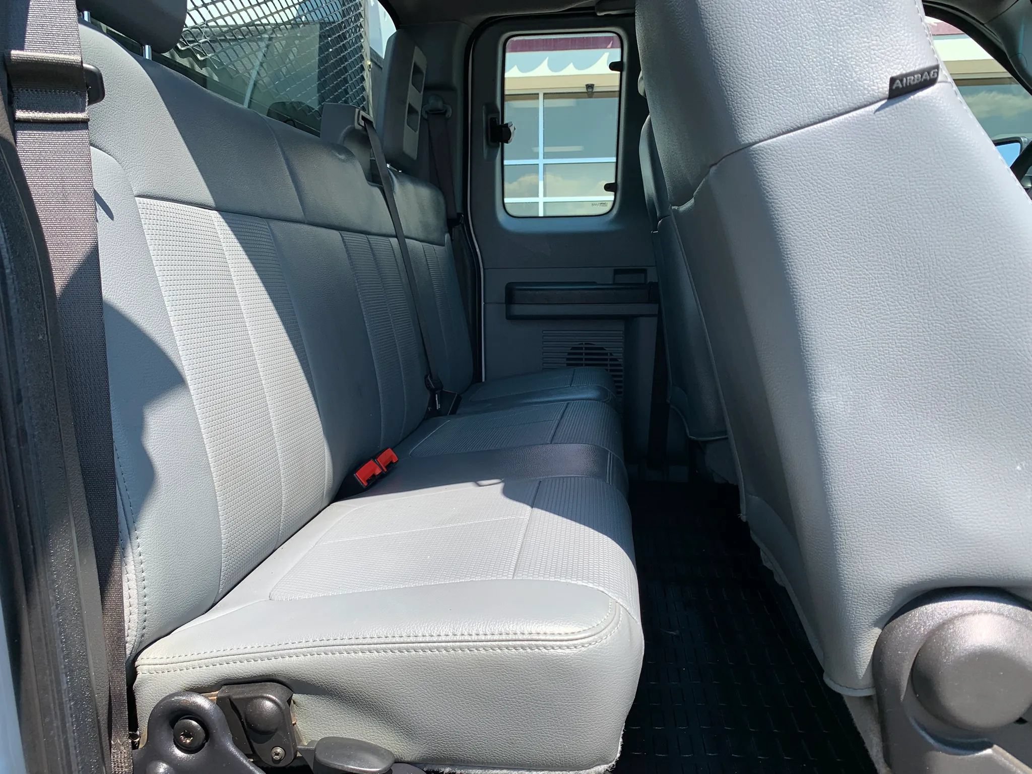 Used 2011 Ford F550 4x4 SuperCab Super Duty w/ PWR Equipment Group image 28