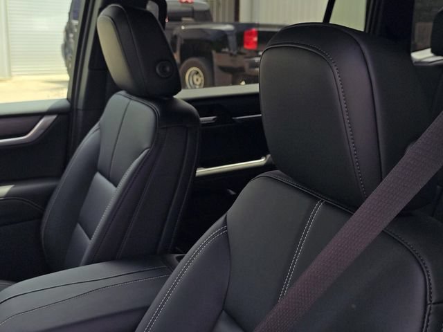 New 2026 GMC Acadia Elevation w/ Black Edition FWD image 15