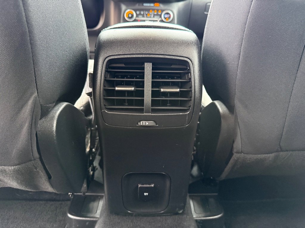 Used 2020 Ford Escape SE FWD image 19