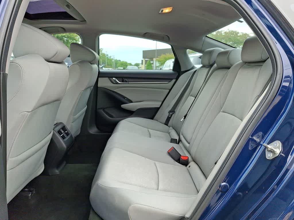 Used 2018 Honda Accord EX image 9