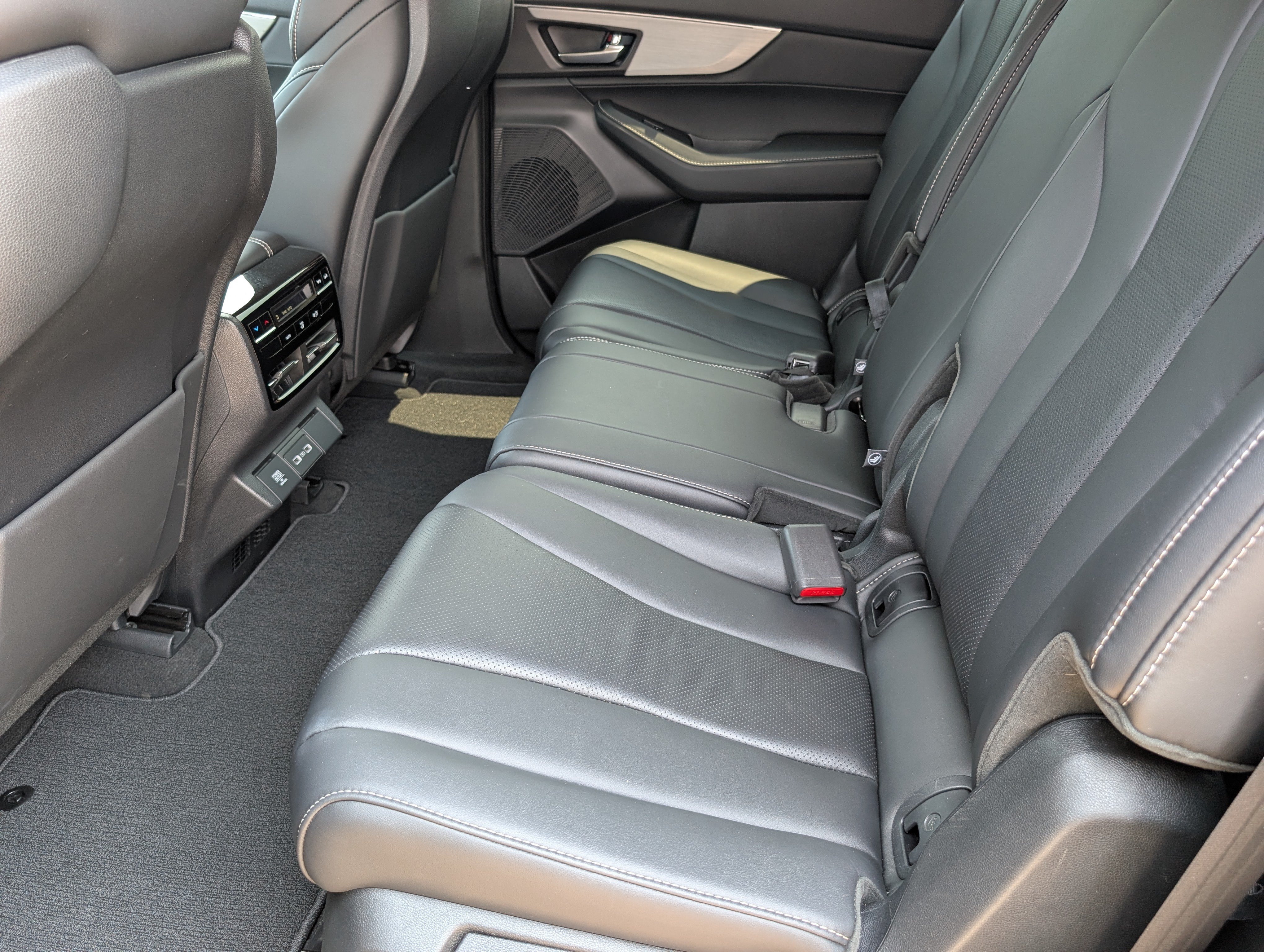 Certified 2023 Acura MDX w/ Technology Package FWD image 11