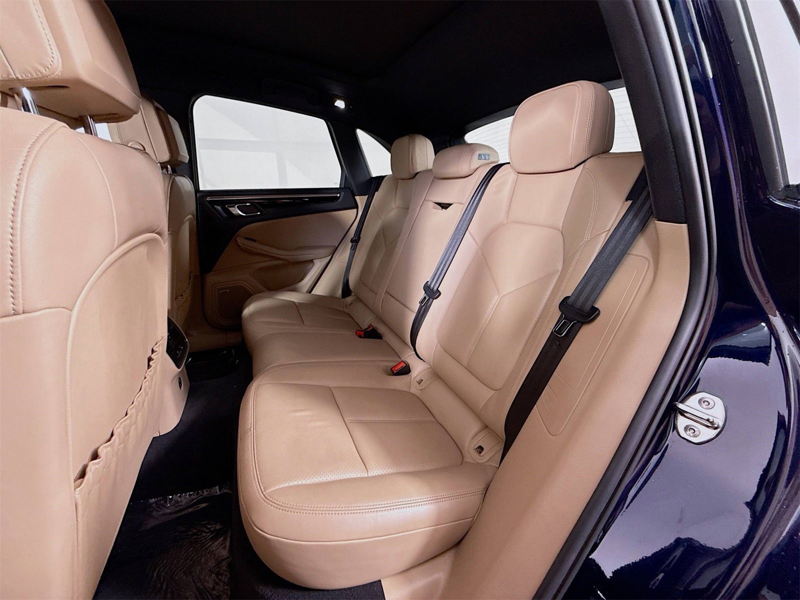 Used 2022 Porsche Macan image 18