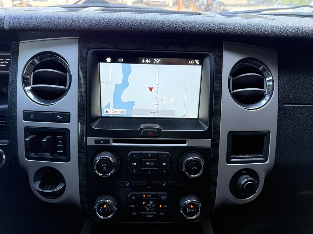 Used 2016 Ford Expedition Limited w/ Equipment Group 301A RWD image 26