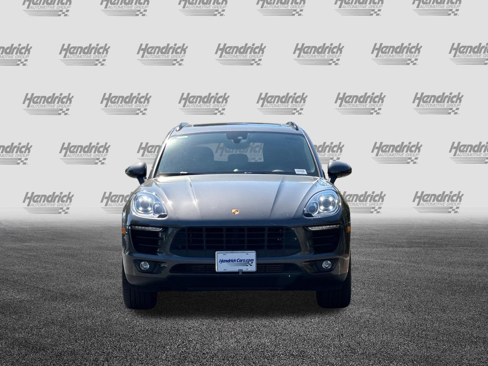 Used 2018 Porsche Macan Sport Edition AWD/4WD image 10