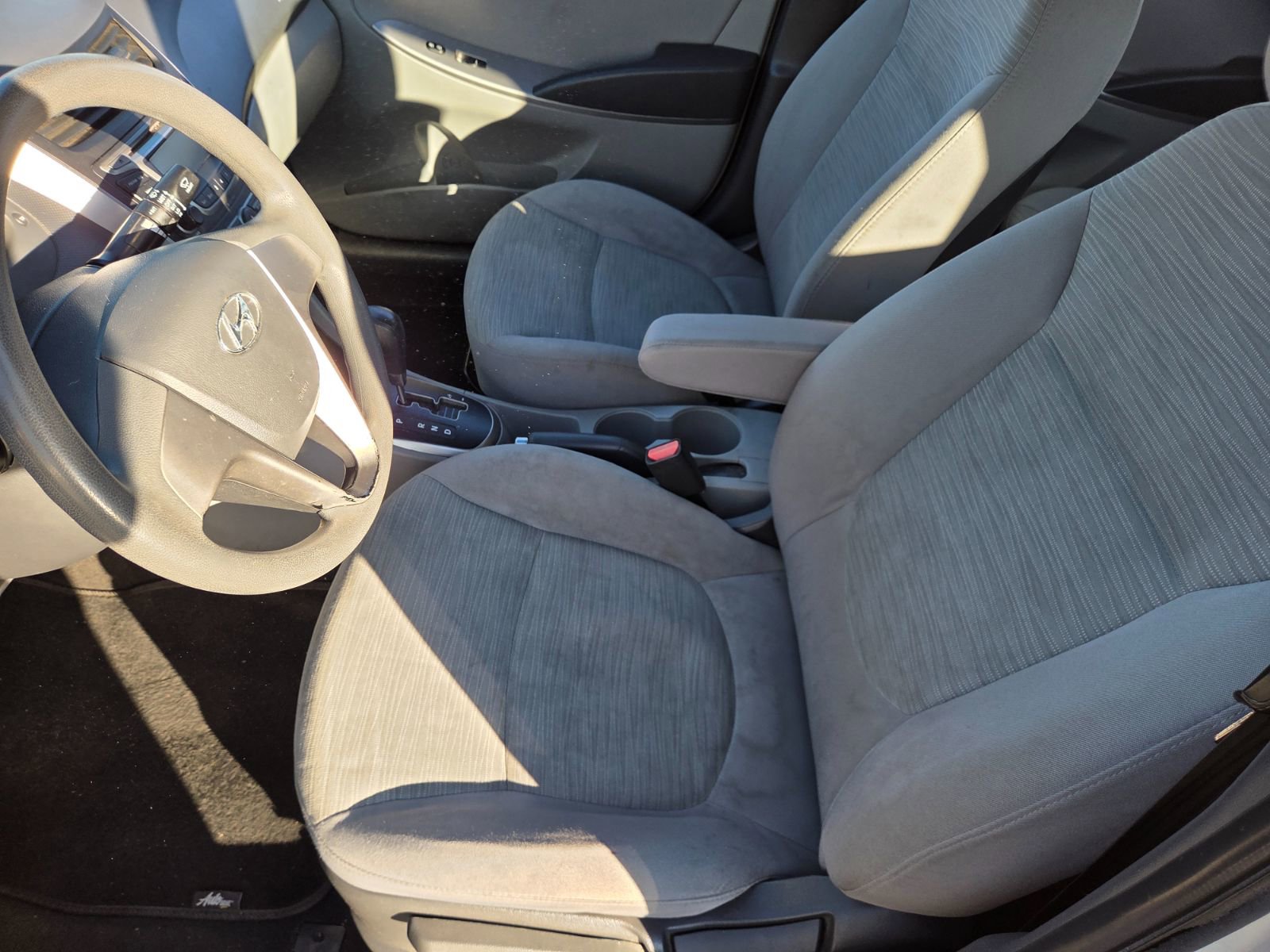 Used 2016 Hyundai Accent SE image 8