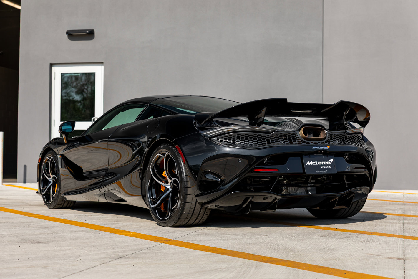 Used 2024 McLaren 750S image 21