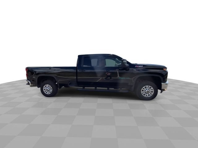 Used 2022 Chevrolet Silverado 2500 LT w/ All Star Edition AWD/4WD image 3