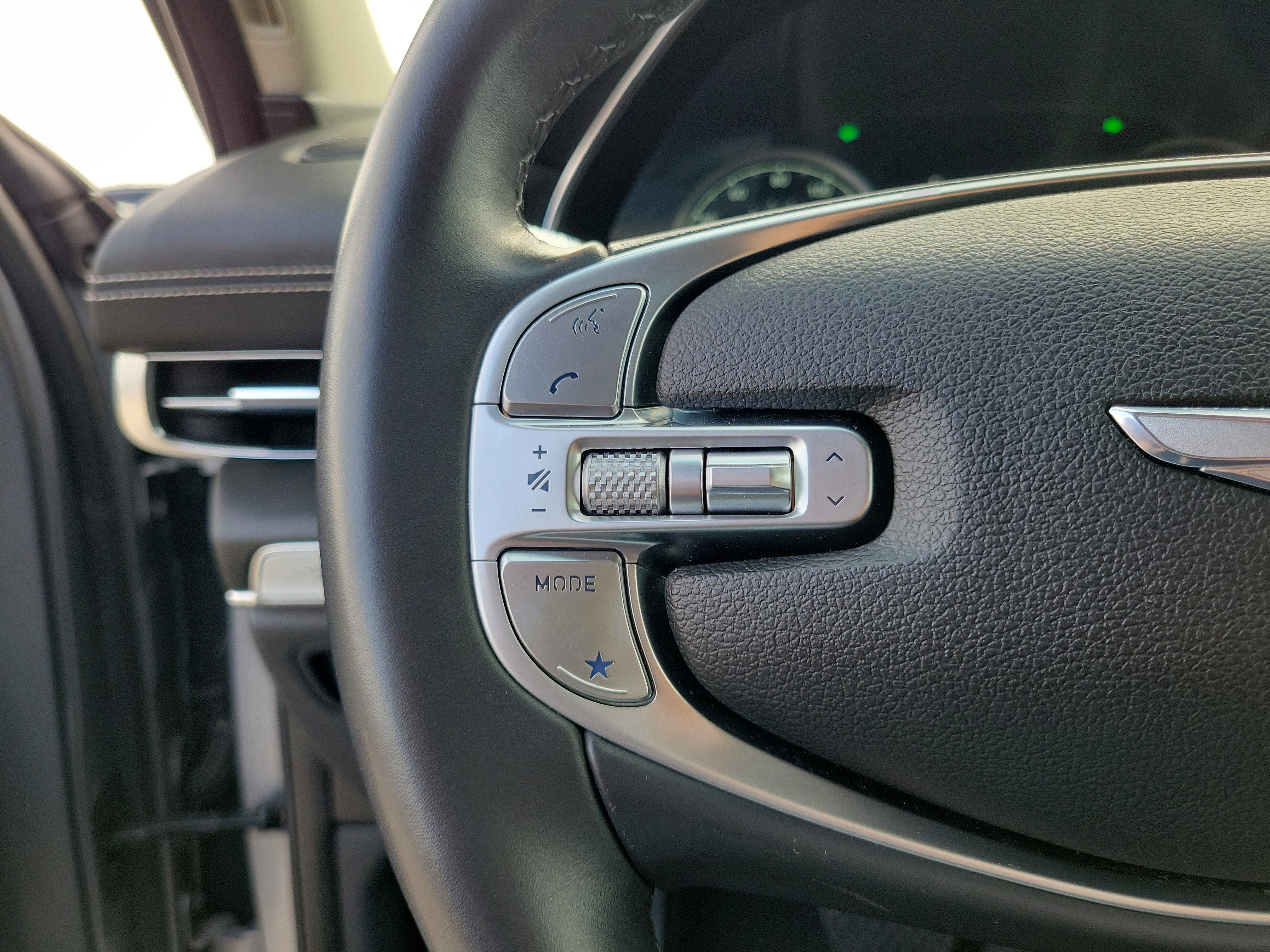 Used 2024 Genesis GV80 2.5T image 22