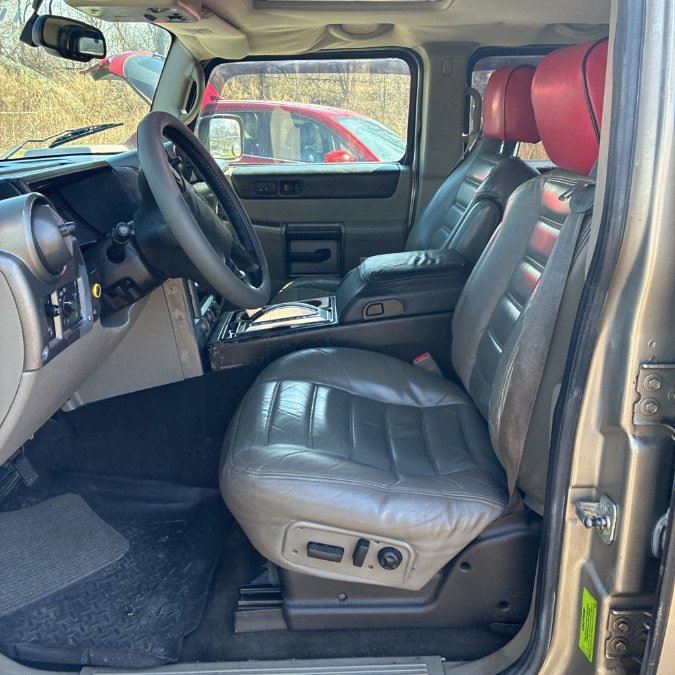 Used 2003 HUMMER H2 w/ Preferred Equipment Group image 8
