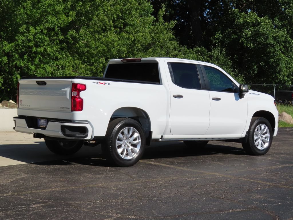 Certified 2022 Chevrolet Silverado 1500 Custom AWD/4WD image 3