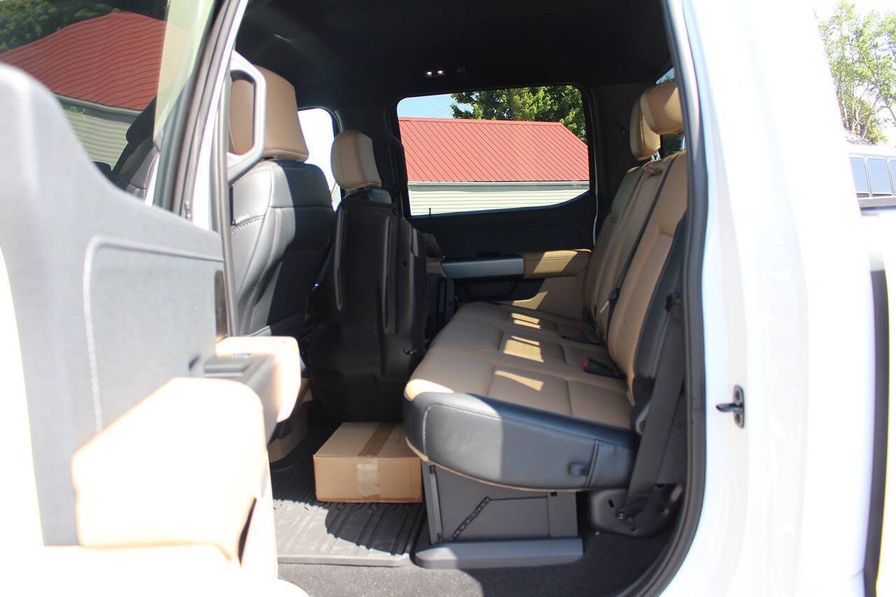 Used 2025 Ford F350 Lariat w/ Lariat Ultimate Package AWD/4WD image 9