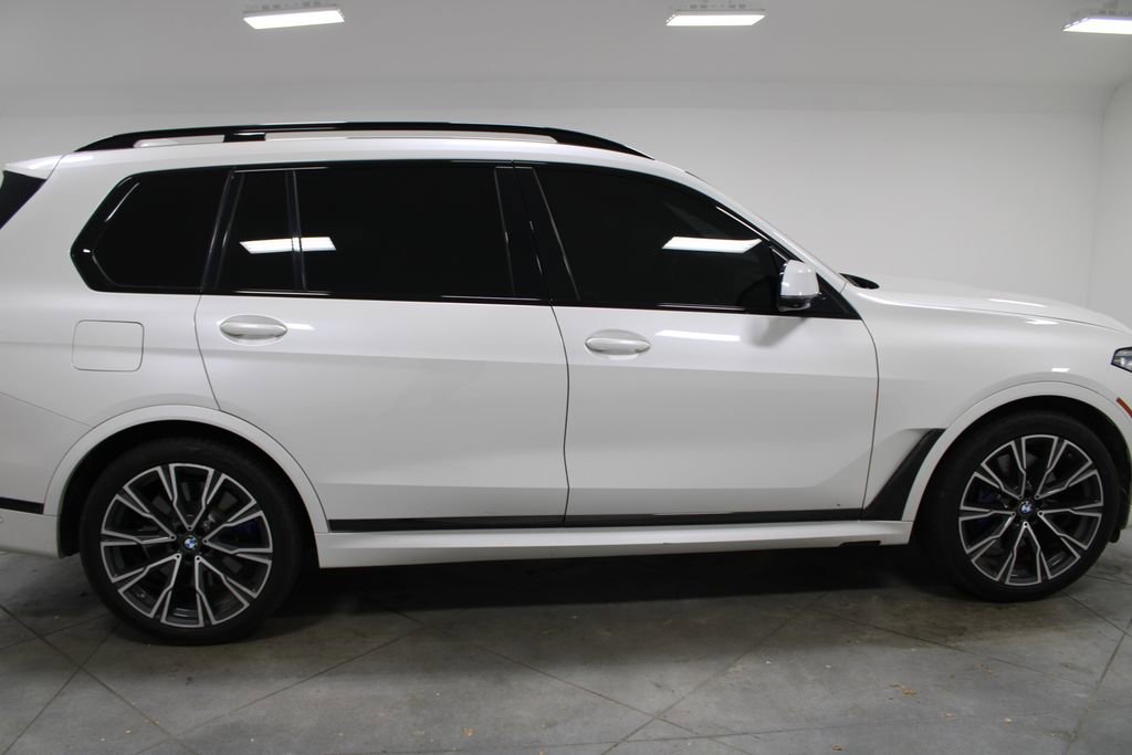 Used 2021 BMW X7 M50i w/ Executive Package AWD/4WD image 11