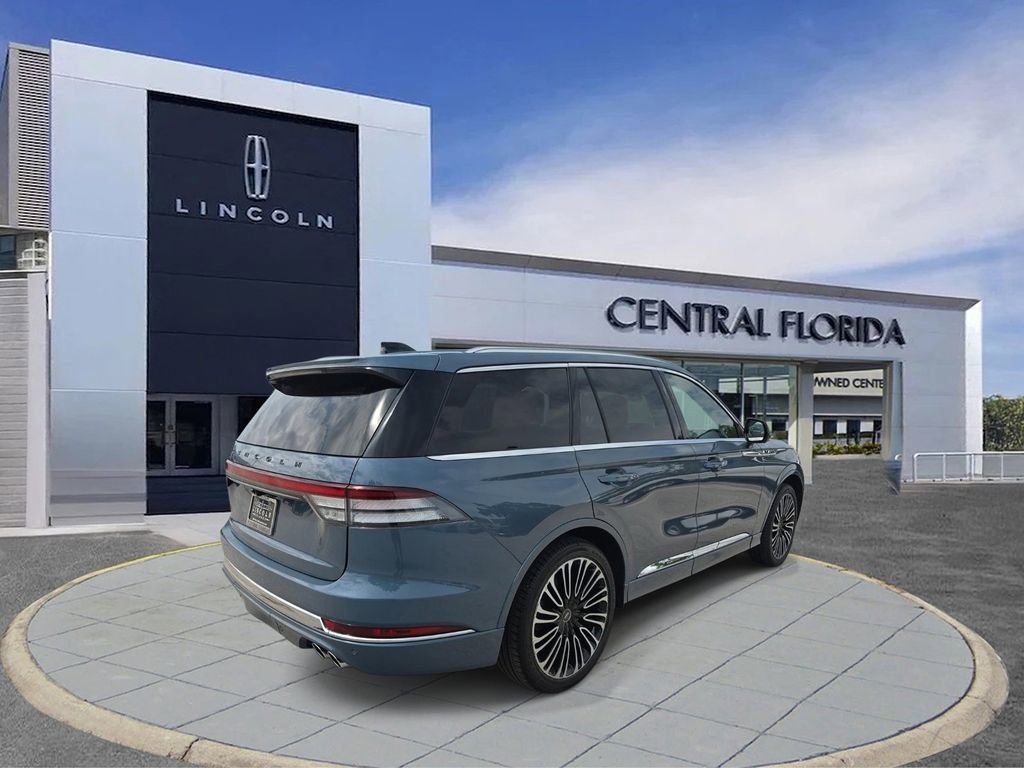 Used 2025 Lincoln Aviator Black Label image 4
