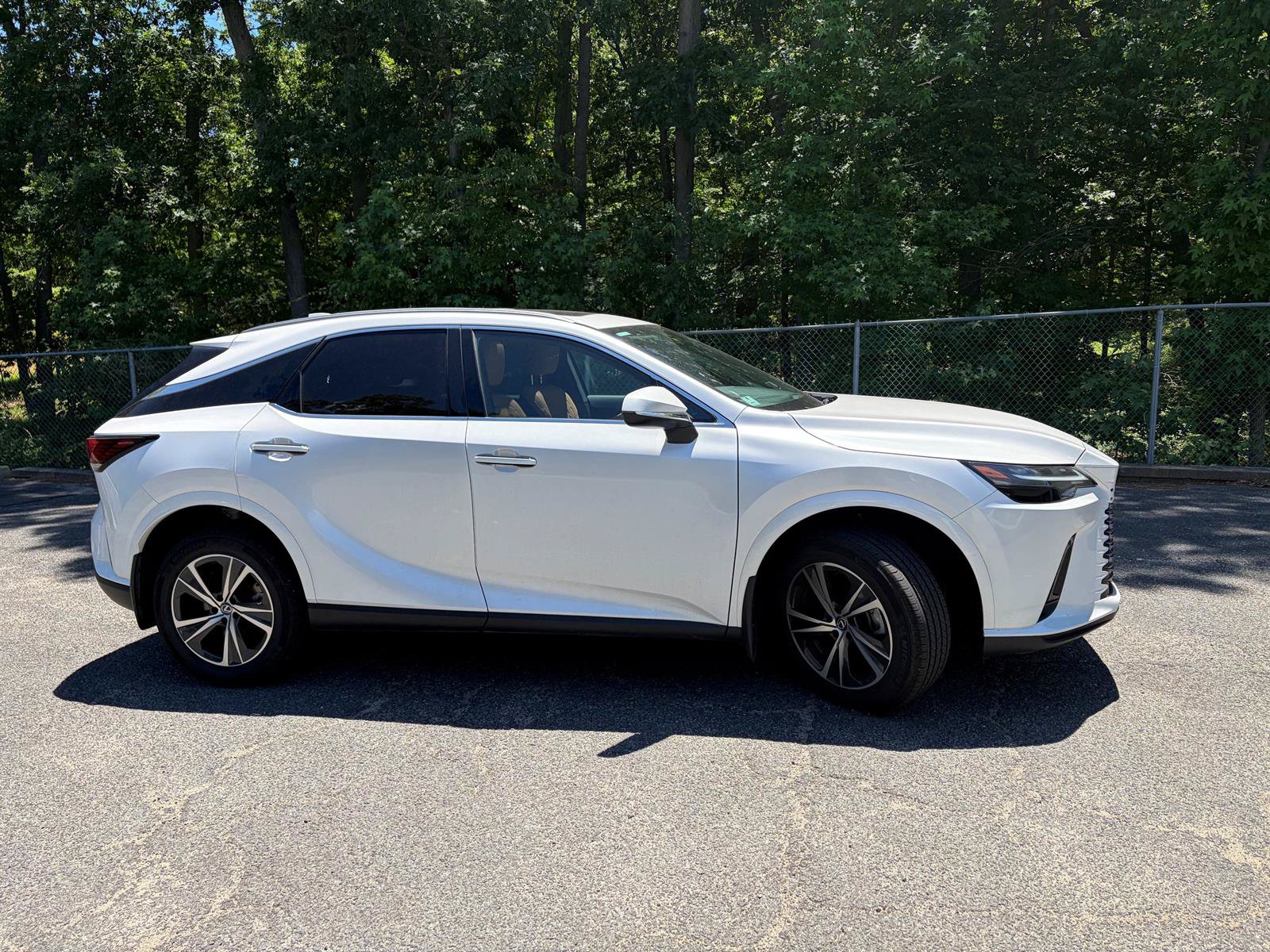 Certified 2023 Lexus RX 350h w/ Accessory Package (2T) AWD/4WD image 1