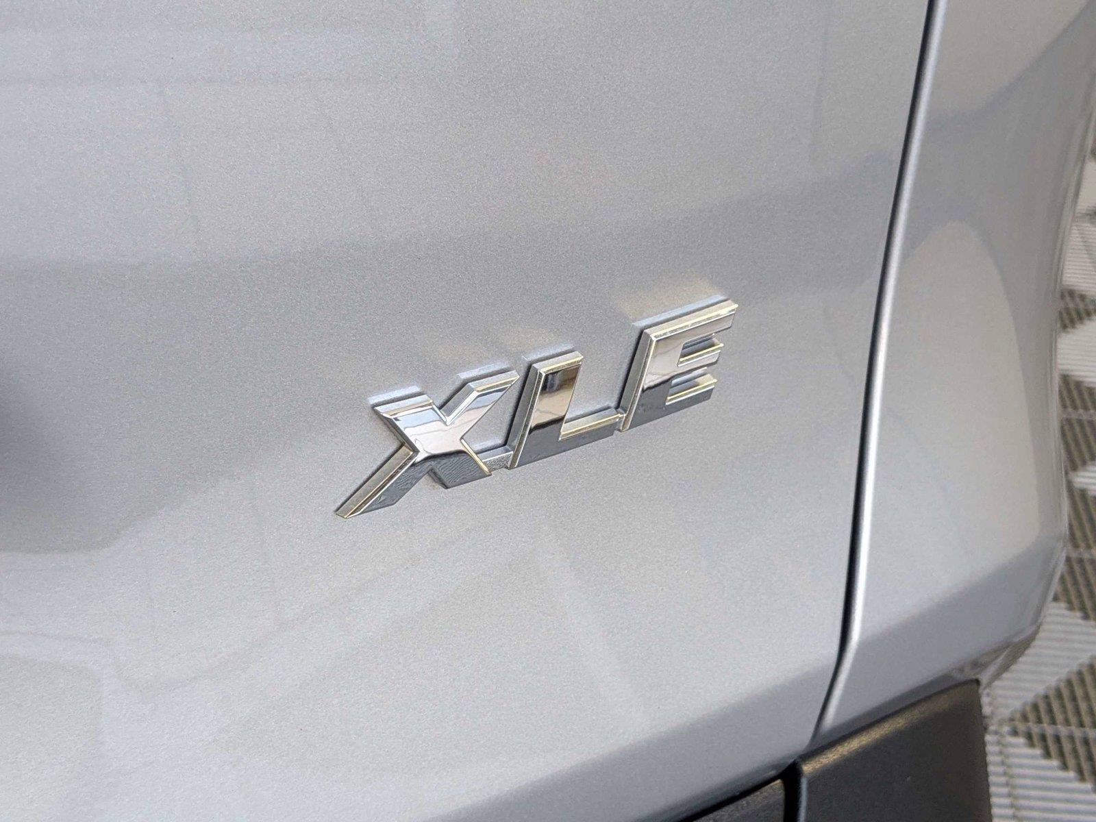Used 2025 Toyota RAV4 XLE w/ Convenience Package FWD image 8