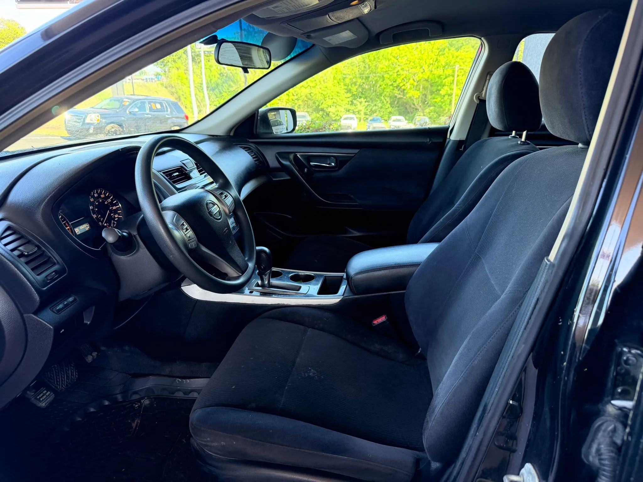 Used 2013 Nissan Altima 2.5 S FWD image 7