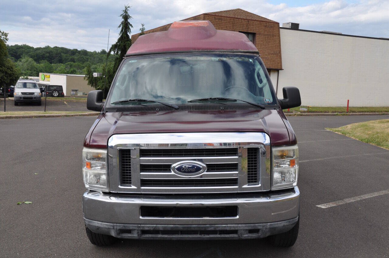 Used 2010 Ford E-350 and Econoline 350 XL RWD image 6