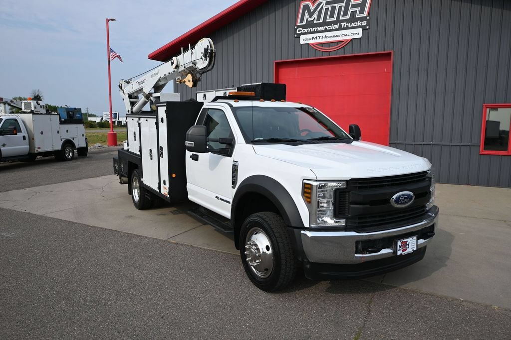 Used 2019 Ford F550 4x4 Regular Cab Super Duty image 2
