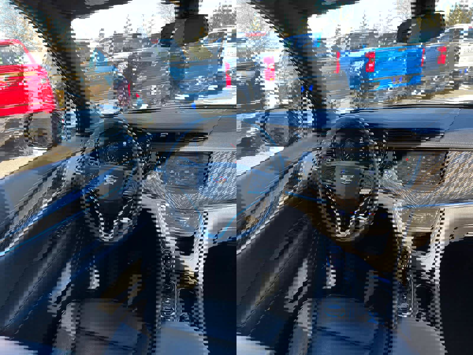 Certified 2025 Cadillac XT6 Premium Luxury image 36