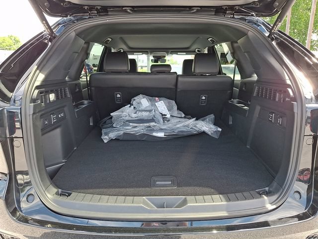 Certified 2025 MAZDA CX-70 Plug-In Hybrid w/ Premium Plus AWD/4WD image 31