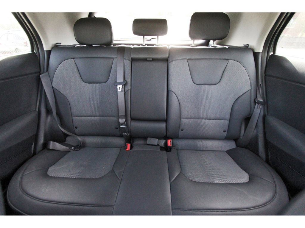 Used 2023 Kia Niro Wind image 16