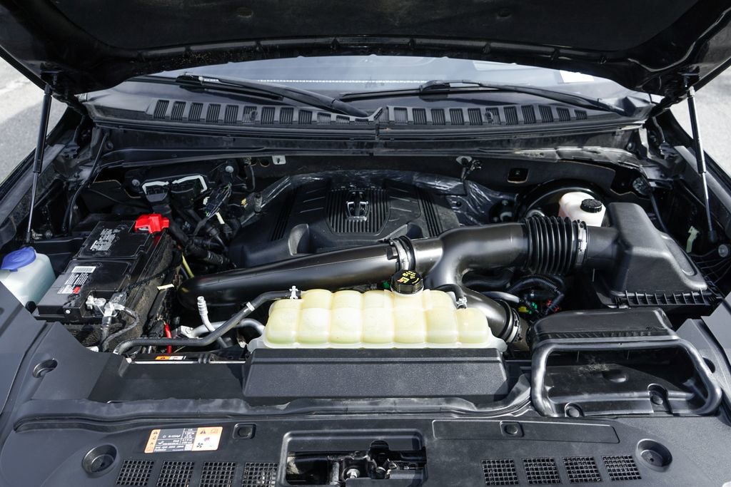 Used 2020 Lincoln Navigator Reserve w/ Equipment Group 208A Reserve image 16