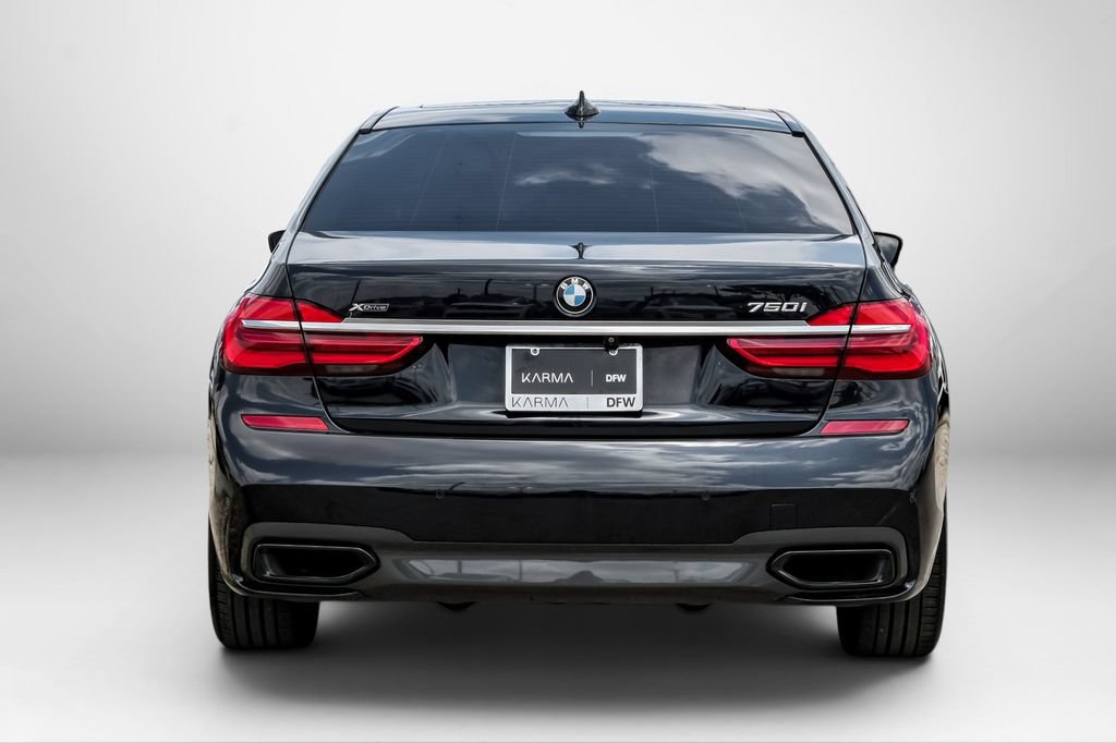 Used 2019 BMW 750i xDrive w/ M Sport Package AWD/4WD image 7