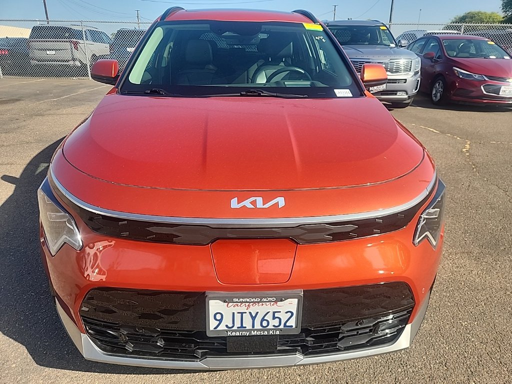 Certified 2023 Kia Niro Wave FWD image 2
