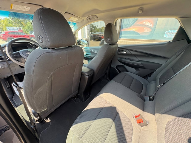 Used 2023 Chevrolet Bolt LT FWD image 18