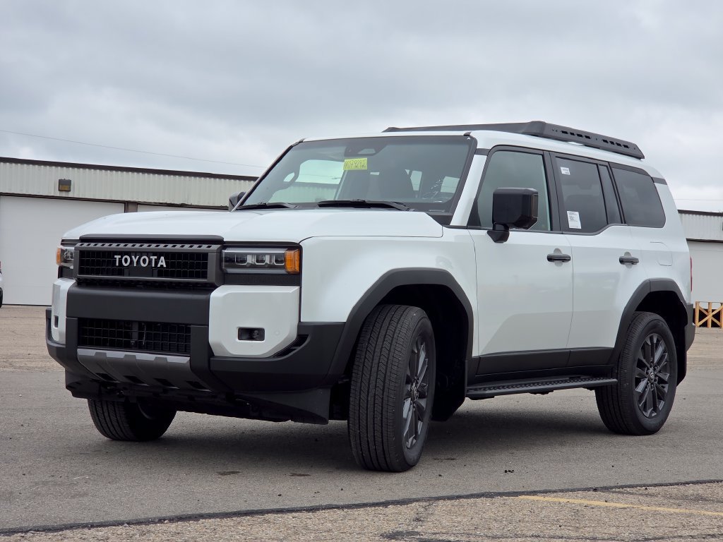 New 2027 Toyota Land Cruiser w/ Premium Package AWD/4WD image 23