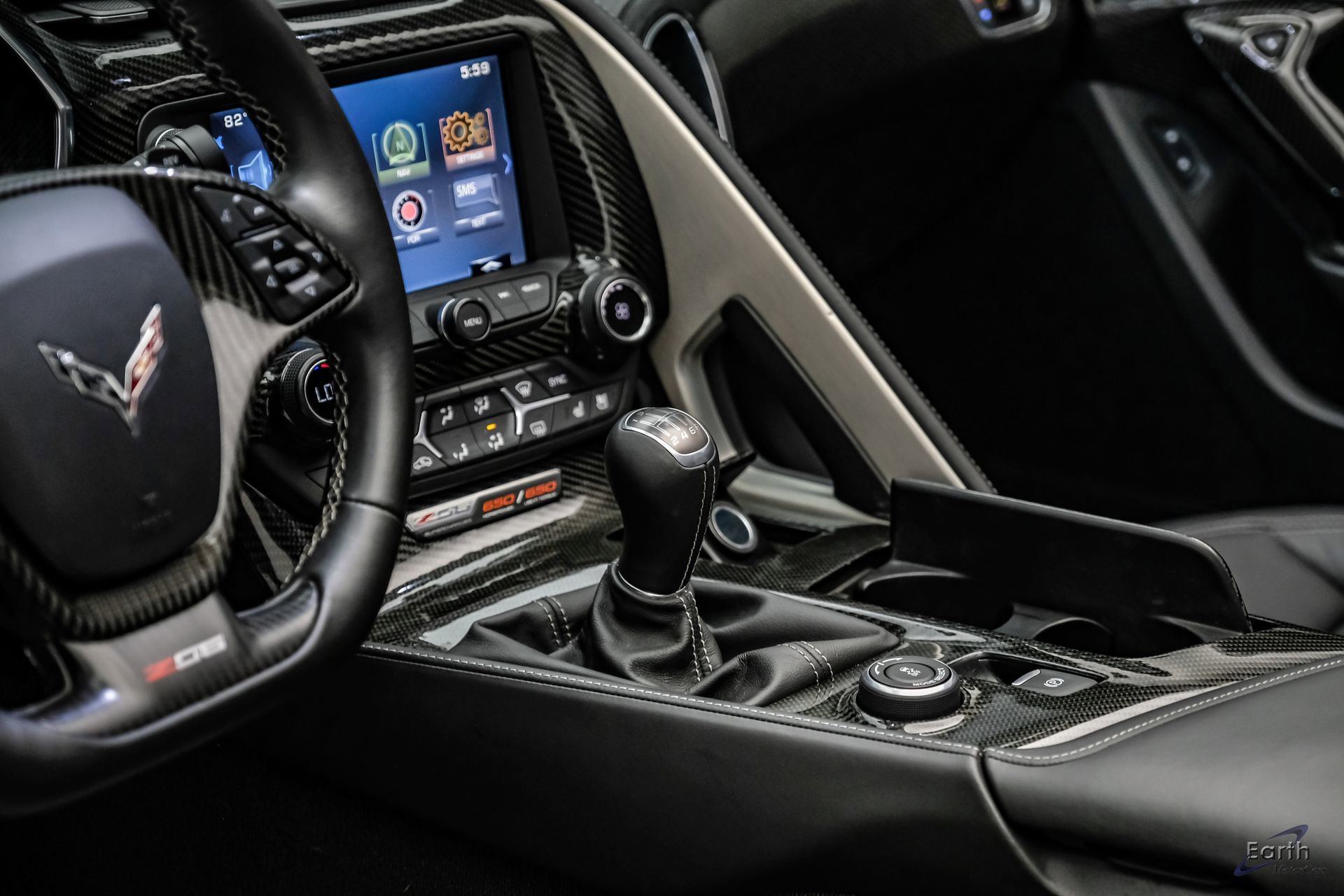 Used 2015 Chevrolet Corvette Z06 w/ 3LZ Preferred Equipment Group image 63