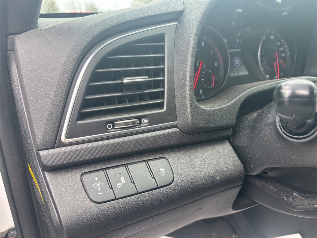 Used 2018 Hyundai Elantra Sport image 14