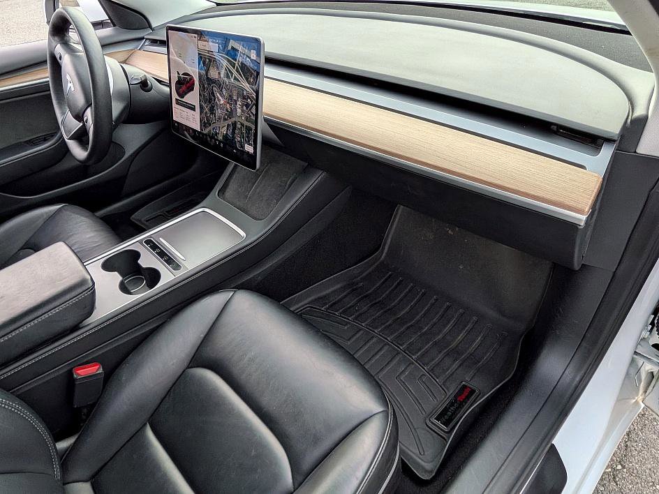 Used 2022 Tesla Model 3 Long Range image 32