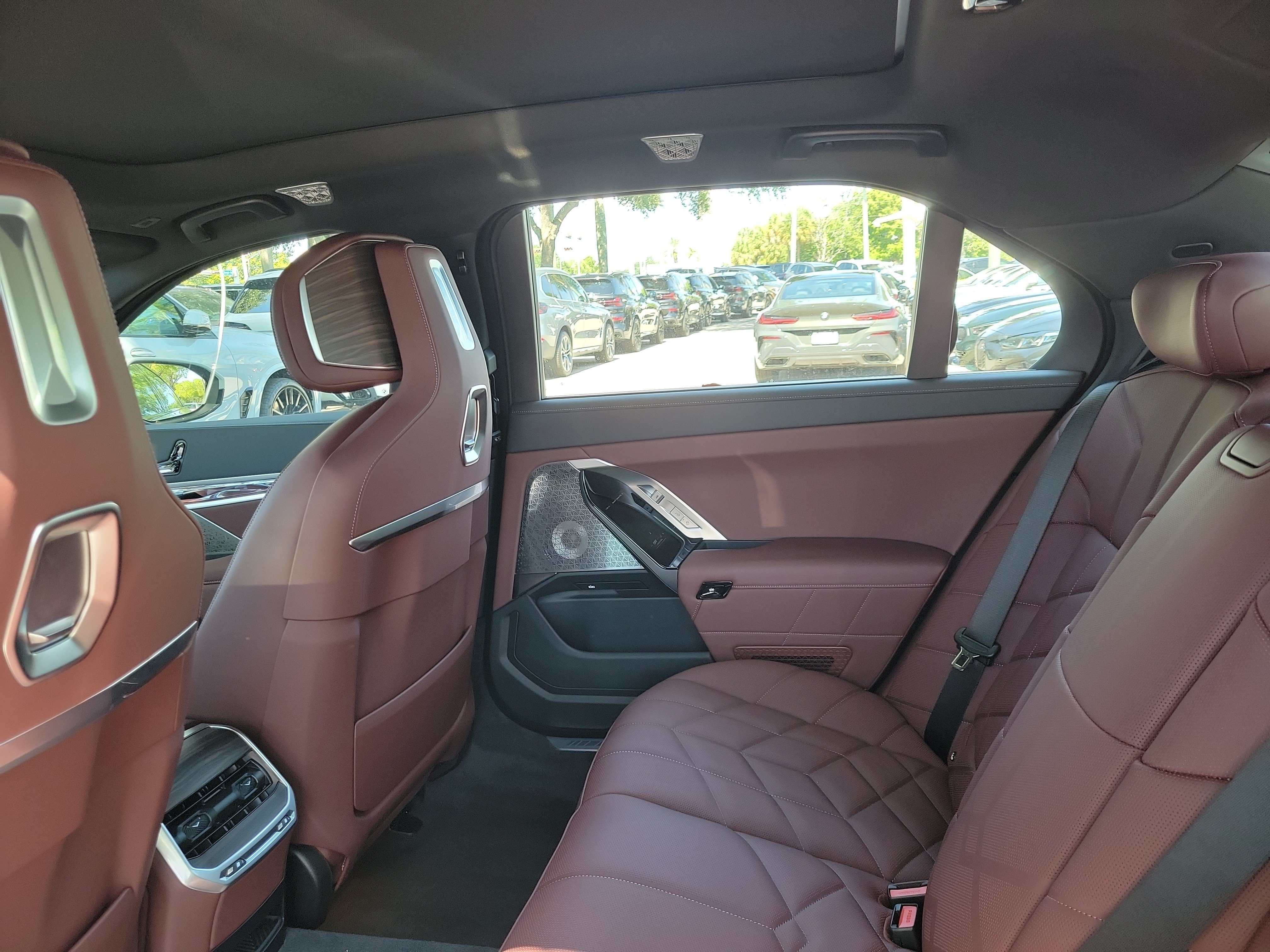 New 2026 BMW 740i RWD image 9