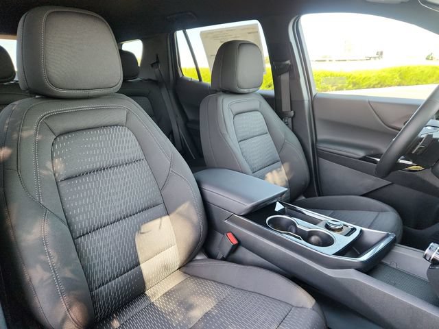 New 2027 Chevrolet Equinox LT w/ LPO, Floor Liner Package FWD image 14