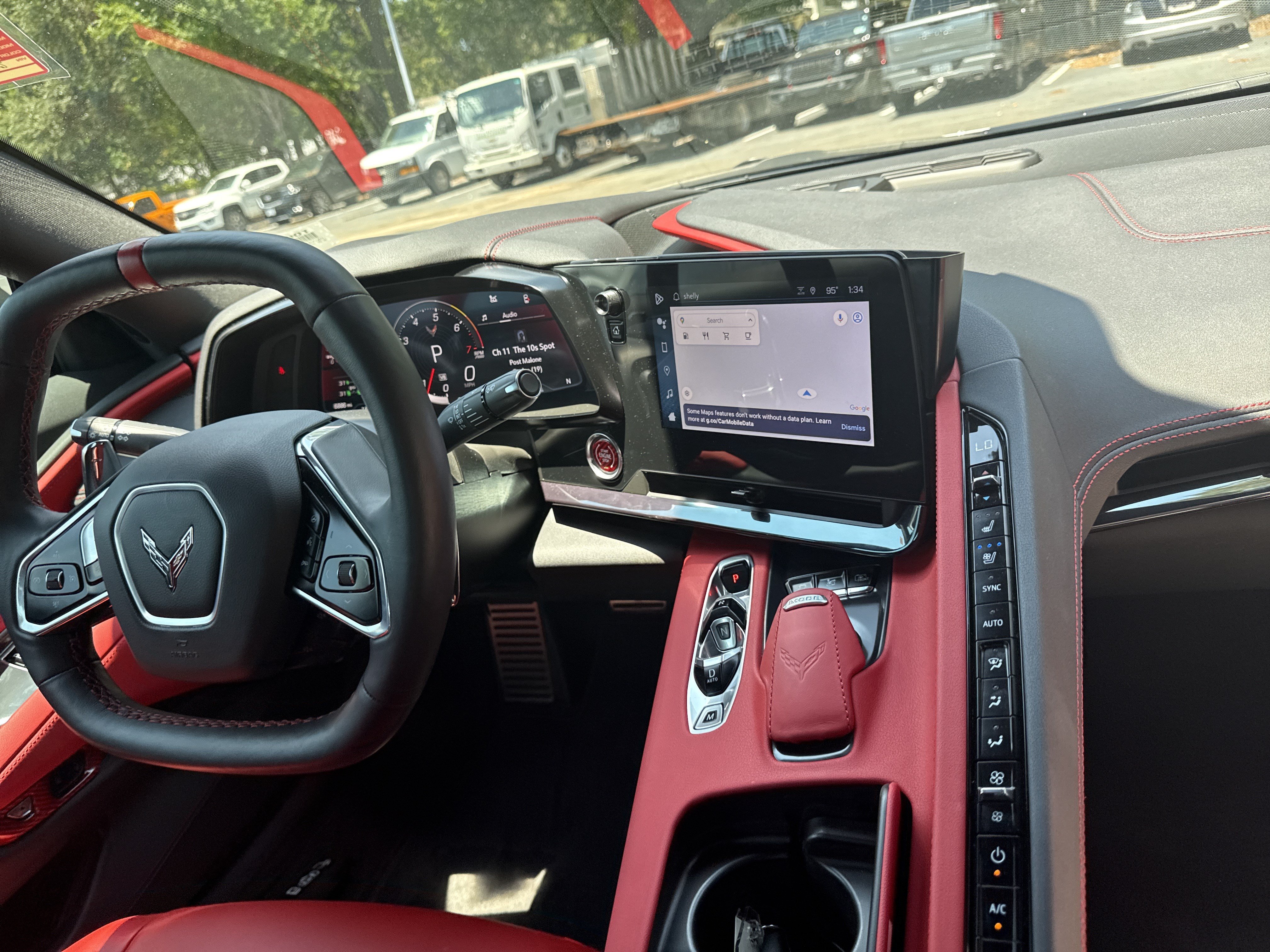 Used 2024 Chevrolet Corvette Stingray Preferred Cpe w/ Z51 Performance Package RWD image 29