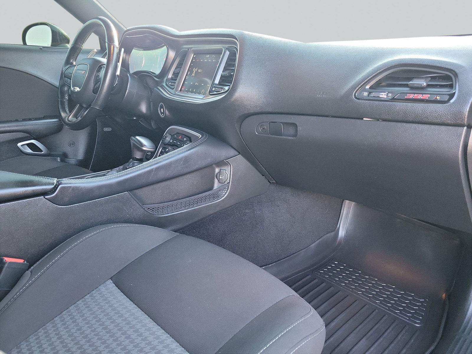 Used 2022 Dodge Challenger R/T Scat Pack RWD image 34