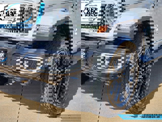 Used 2025 Jeep Wrangler Sahara image 10