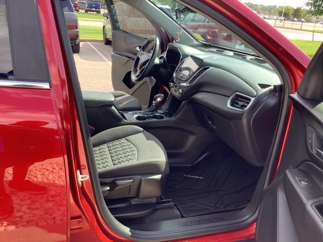 Used 2024 Chevrolet Equinox LT FWD image 19