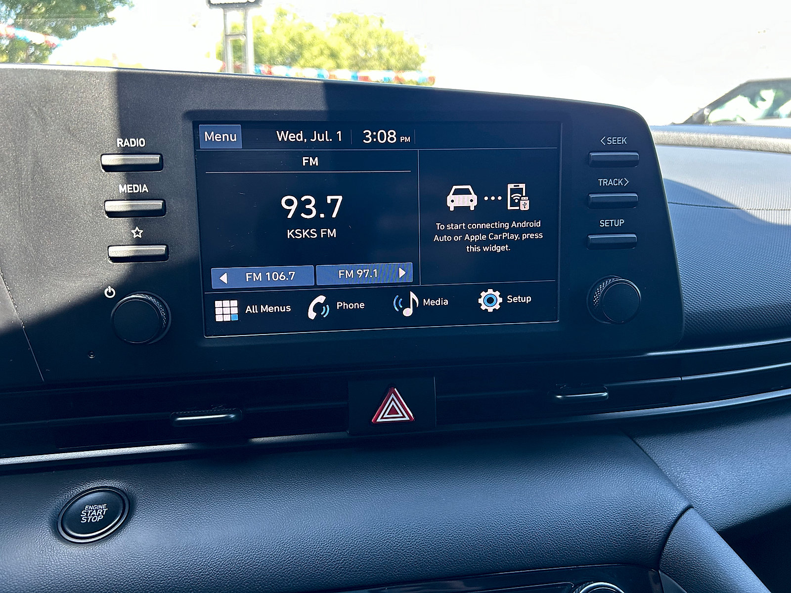 Used 2025 Hyundai Elantra Sport w/ Cargo Package FWD image 15