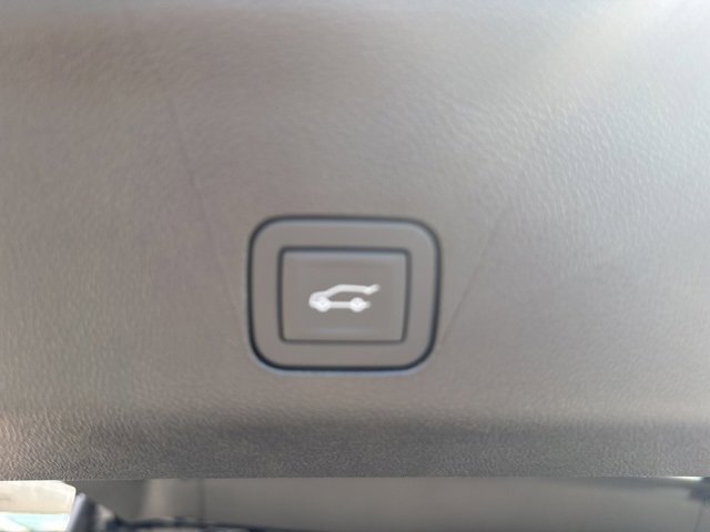 New 2025 GMC Yukon XL AT4 w/ AT4 Premium Plus Package image 32