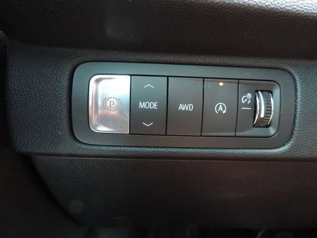 Used 2025 Chevrolet Traverse Z71 AWD/4WD image 29