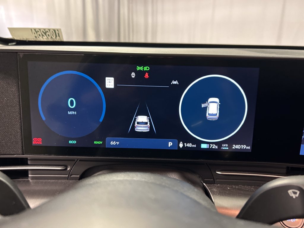 Used 2024 Hyundai Kona SE FWD image 14