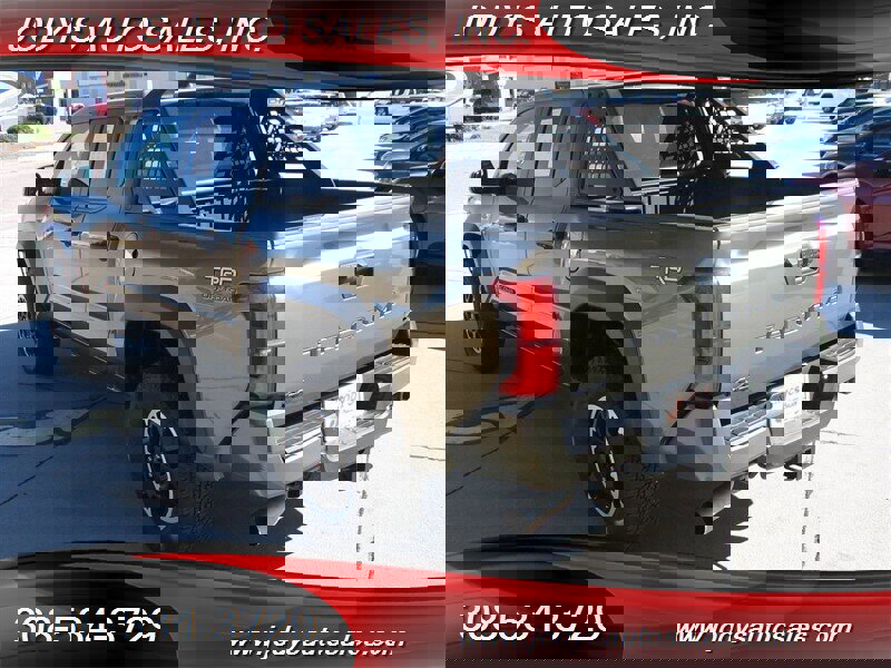 Used 2024 Toyota Tacoma TRD Off-Road image 39