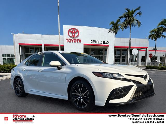 Certified 2023 Toyota Camry SE FWD image 1