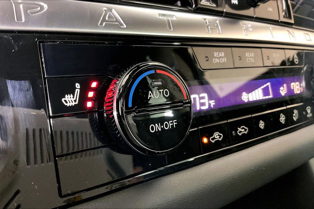 New 2026 Nissan Pathfinder SL AWD/4WD image 42