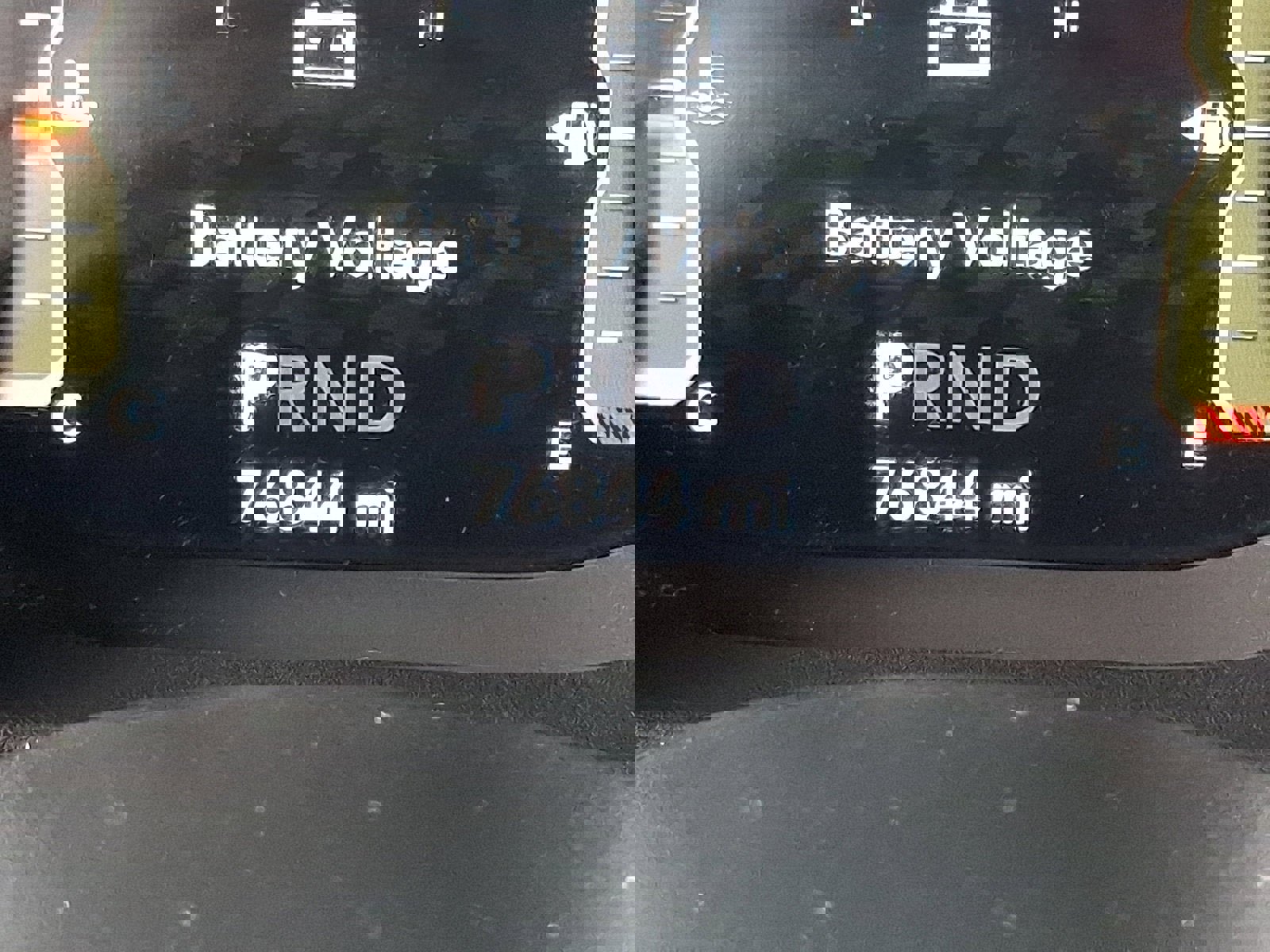 Used 2018 Jeep Wrangler Unlimited Sahara image 23