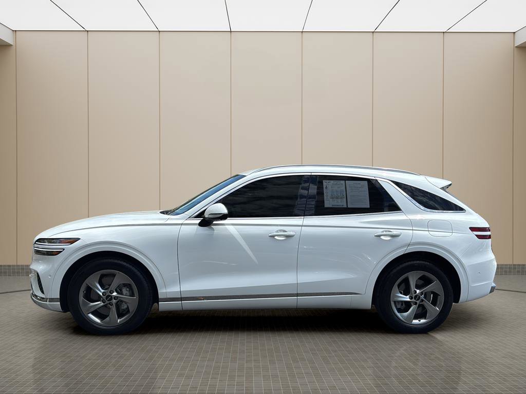 Certified 2026 Genesis GV70 2.5T Advanced AWD/4WD image 2