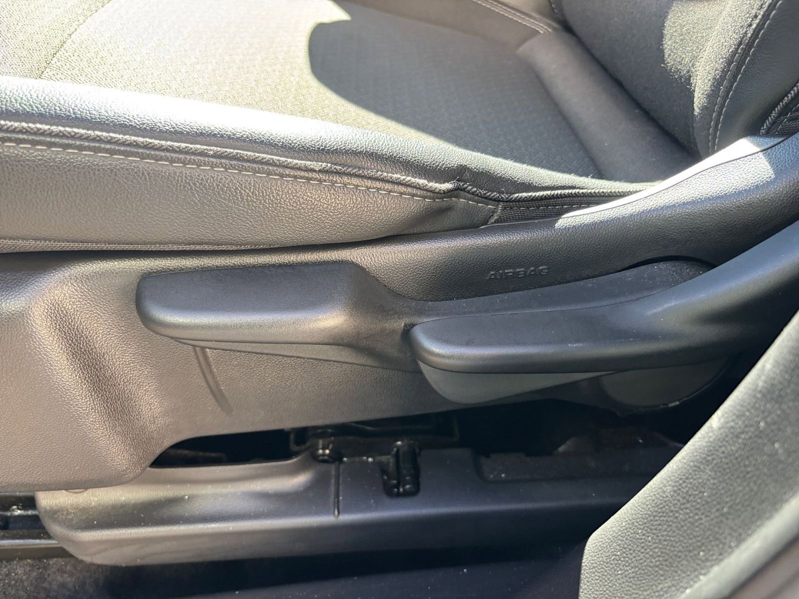 Used 2025 Buick Encore GX Preferred image 23