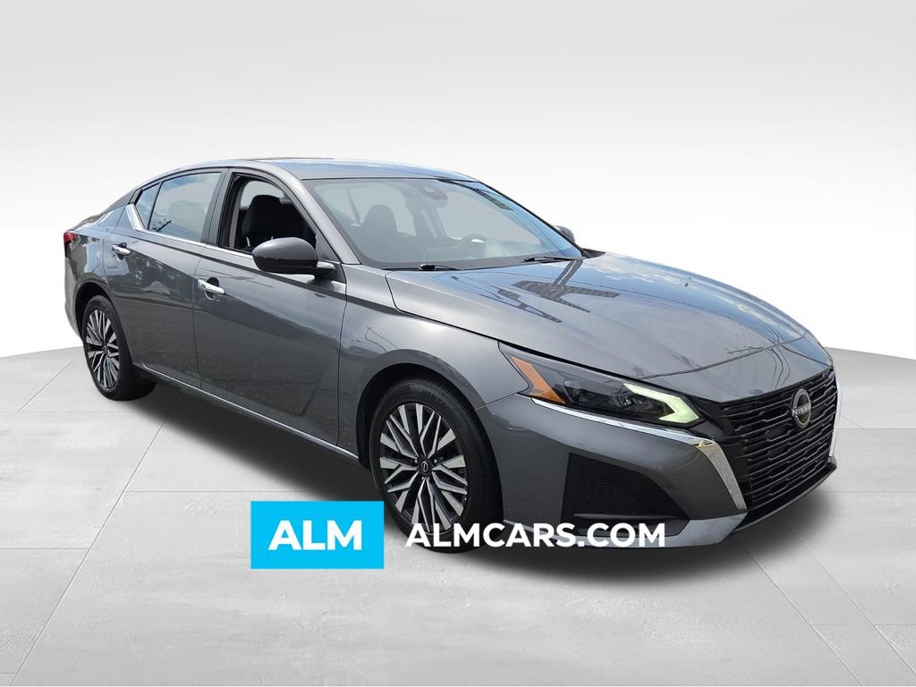 Used 2025 Nissan Altima 2.5 SV